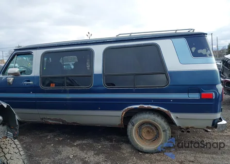 1987 GMC Rally Wagon / Van G2500 z USA, uszkodzony, nr VIN 1GDEG25H0H7518250